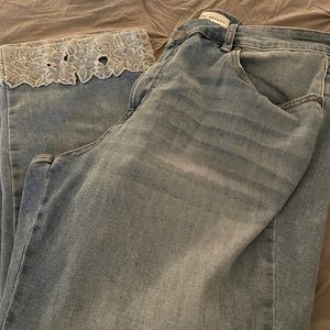 Lane Bryant Floral Lace Hem Capris